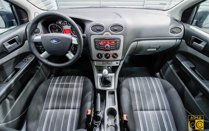 Ford Focus cena 10999 przebieg: 223000, rok produkcji 2010 z Cieszyn małe 232